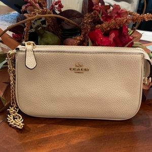 Coach Winter White Pebble Leather Clutch/Wristlet